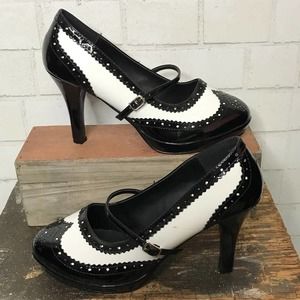 Funtaisma Contessa Heels Women’s Size 9